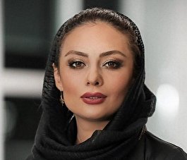 یکتا ناصر به همراه خانواده‌اش روی بیلبورد‌های تهران + عکس