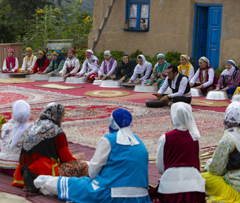 لگن نوازی زنان در مازندران